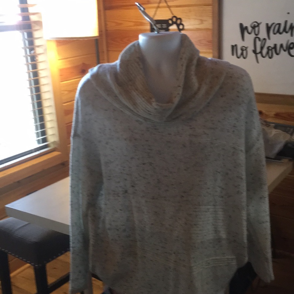 Cream Sweater, never worn. Long sleeve